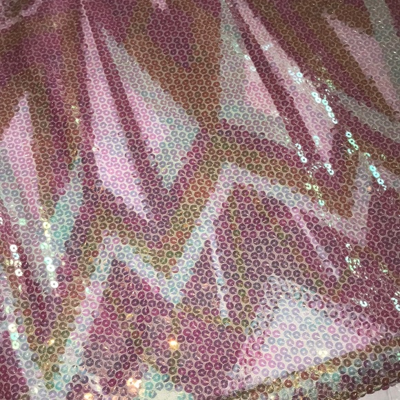 Sequin iridescent pink design pattern mini bodycon skirt - Picture 2 of 4